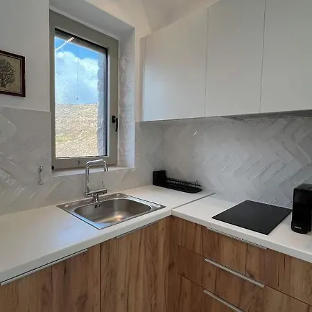 Discover Tzia Stone Where Modern Design Meets Inspiring Sea Views *