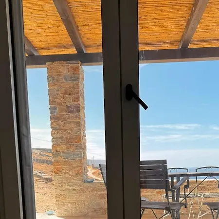 Discover Tzia Stone Where Modern Design Meets Inspiring Sea Views Appartement